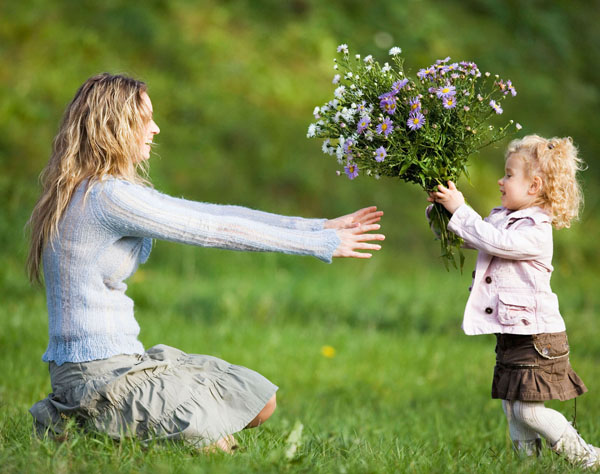Giới thiệu cách Tặng hoa cho người thân trong gia đình mình