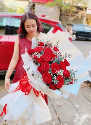 Bó hoa hồng trắng nhập  Hoa tặng sinh nhật vợ  Hoa tươi Hà Nội