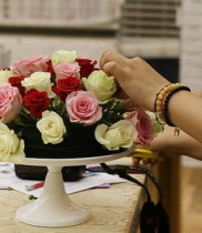 Hướng dẫn cắm hoa đẹp, Cách cắm hoa hồng trang trí ngày cuối tuần, dạy cắm hoa