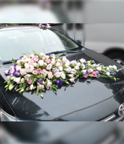 Mẫu xe hoa cưới tông màu trắng tím-lan tường hồng tím