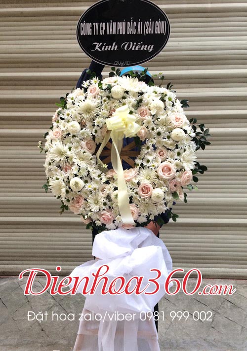 Cung cấp hoa chia buồn nhà tang lễ bệnh viện Nguyễn Tri Phương quận 5