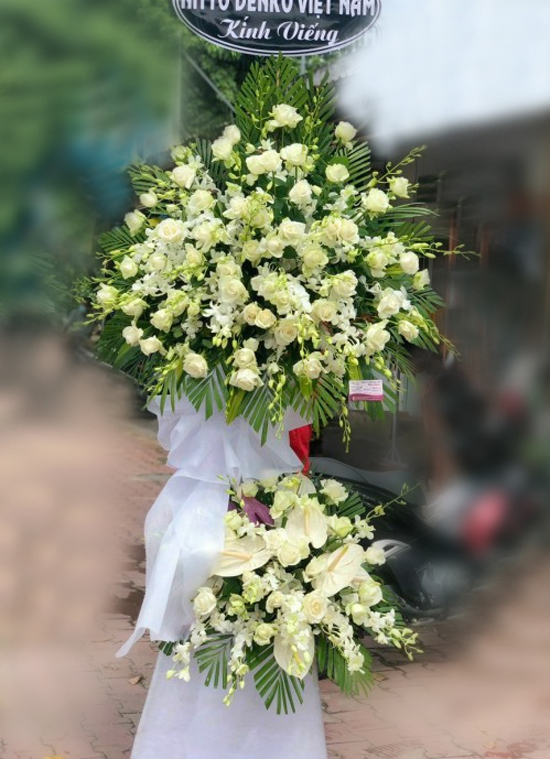 Vòng hoa tang lễ đẹp