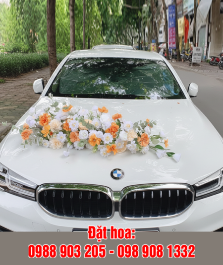 Xe hoa lụa ngày cưới